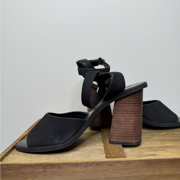 Dolce Vita Aaliyah Block Heel Sandals Leather Black Strap Womens Size 10 EUC - Picture 9 of 10